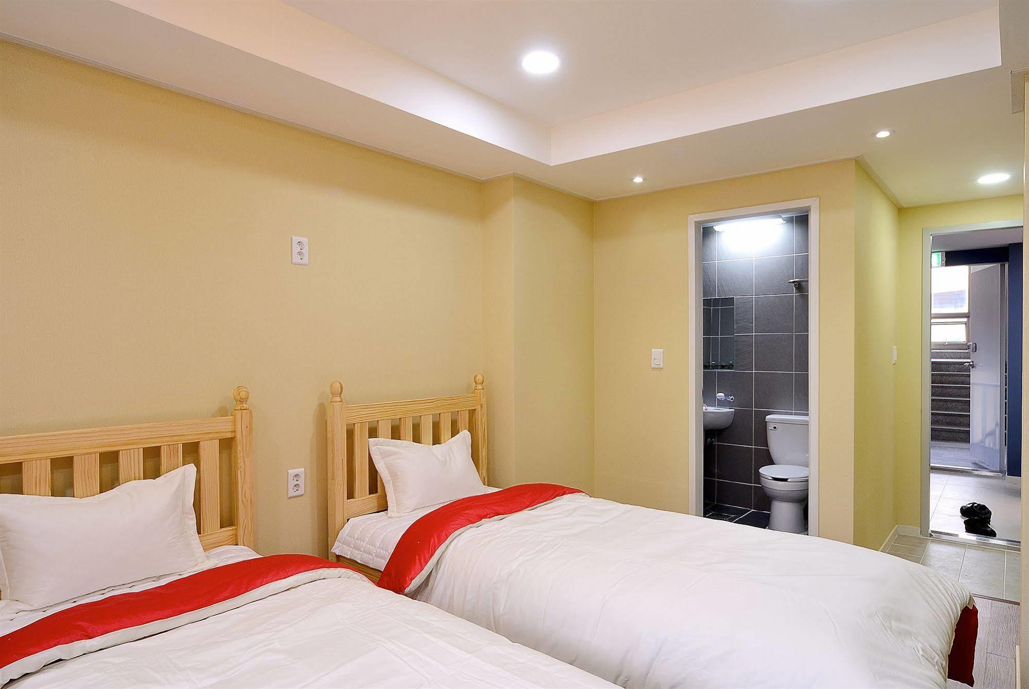 Red Guesthouse Seul Esterno foto
